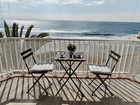 Natural landscape, View (from property/room), Balcony/Terrace, Beach, Sea view