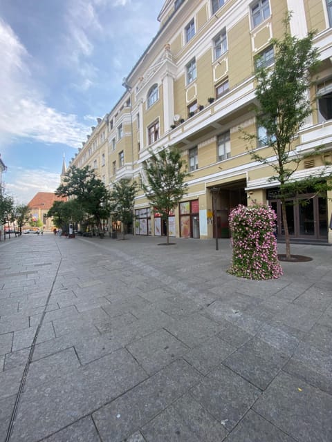 Property building, Location