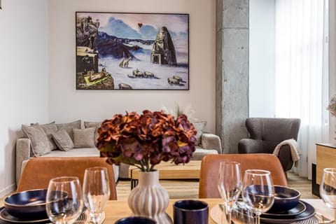 Living room, Dining area