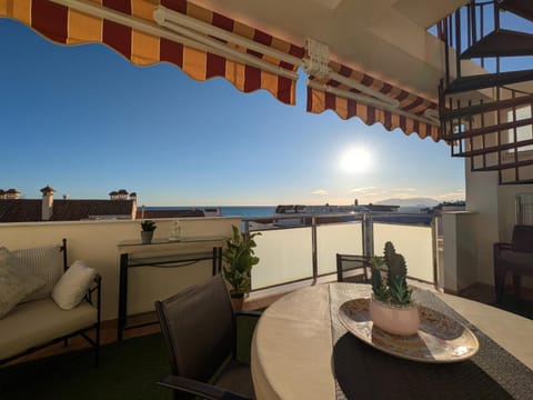 View (from property/room), Balcony/Terrace, Sea view