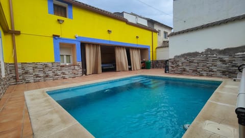 Swimming pool