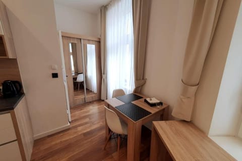 Seating area, Dining area, wardrobe