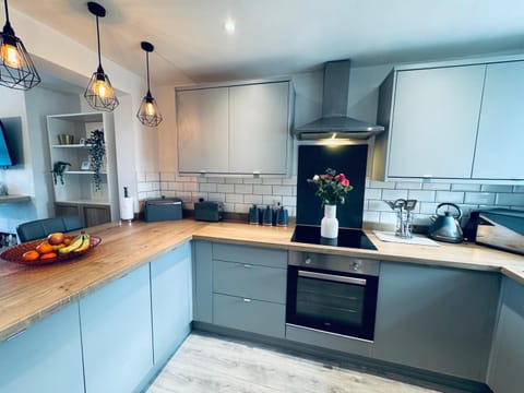 Keekle Cottage - 2 Bedrooms - Sleeps 4 House in Copeland District