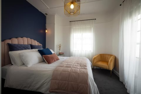 La Banque, Art Deco Elegance Apartment in Launceston