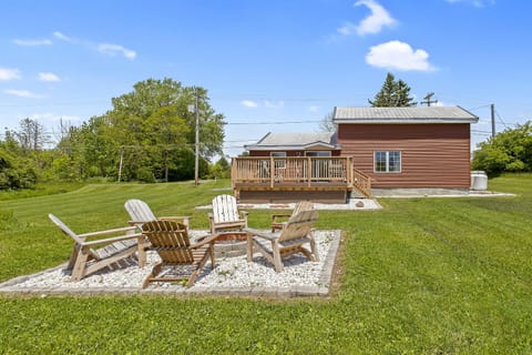 Property building, Patio, Day, Natural landscape, Garden