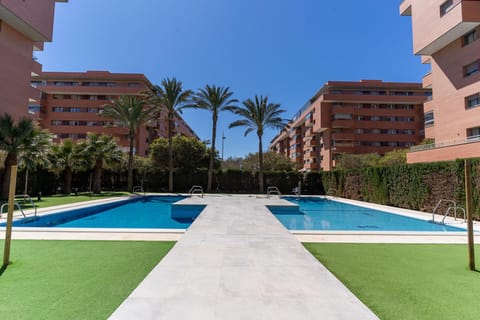 Garden, Swimming pool