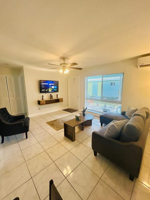 TV and multimedia, Living room, air conditioner