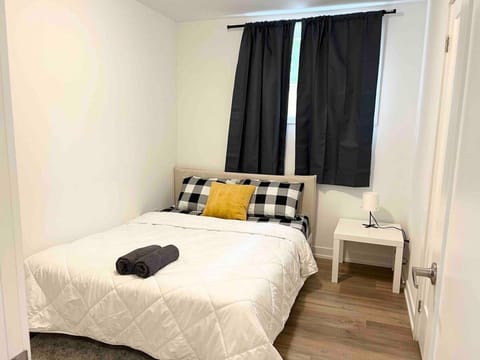 Cozy 2Bed Home 6 minutes to the FALLS! Apartment in Niagara Falls