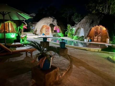 Pool view, Swimming pool, sunbed