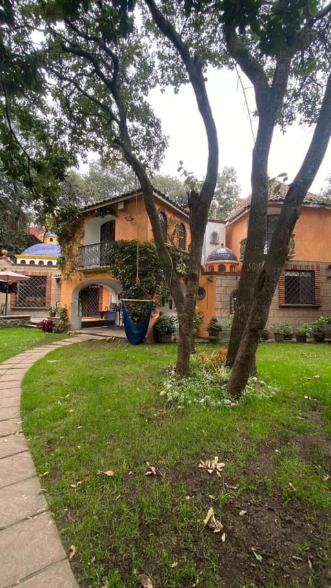 beautiful house, oasis dentro de la ciudad House in Mexico City