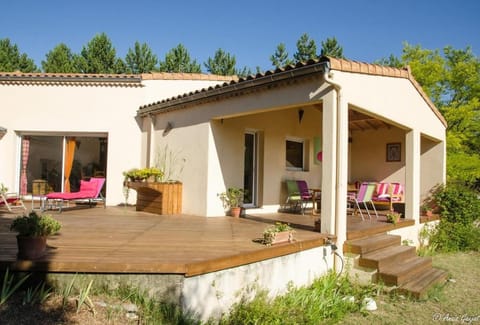 Gîte l échappée bleue Dromoise - maison House in Provence-Alpes-Côte d'Azur