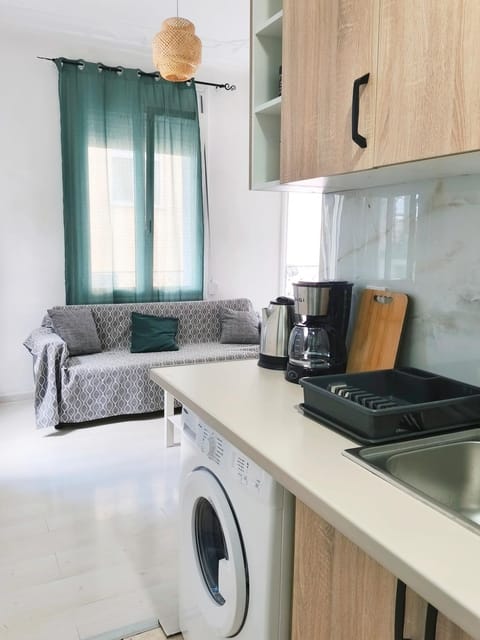 Kitchen or kitchenette, Living room