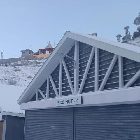 Property building, Winter