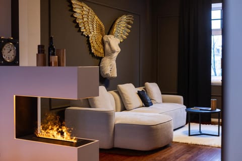 Living room, Lounge or bar, Seating area, fireplace, minibar