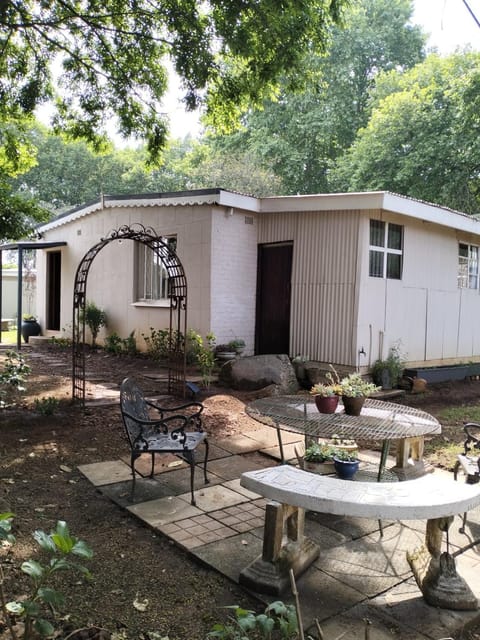 Patio, Garden, Garden view
