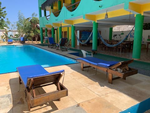 Swimming pool