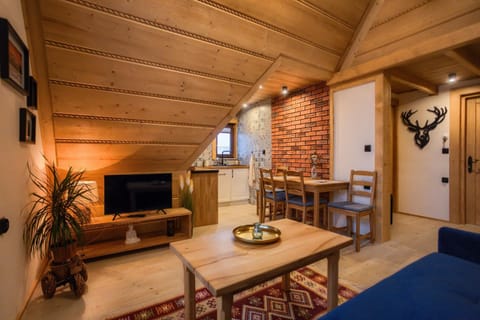 Communal lounge/ TV room, Living room, Seating area, Dining area