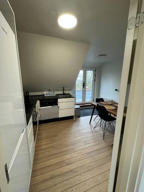 Charming house for 11 persons in Odense with Luxury Rooftop Deck & Free Parking Villa in Region of Southern Denmark