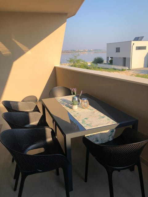 View (from property/room), Balcony/Terrace, Sea view