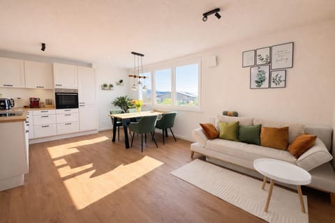 Kitchen or kitchenette, Living room, Dining area, kitchen