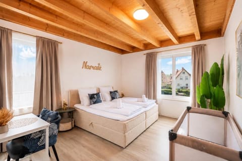 Bed, Living room, Photo of the whole room, Bedroom