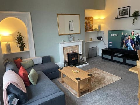 Scott's House - 3 bed property in Central Montrose Apartment in Scotland