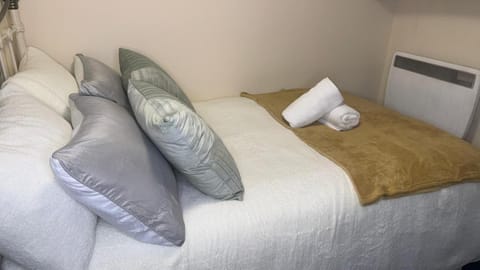 Bedsit Birmingham Vacation rental in Oldbury