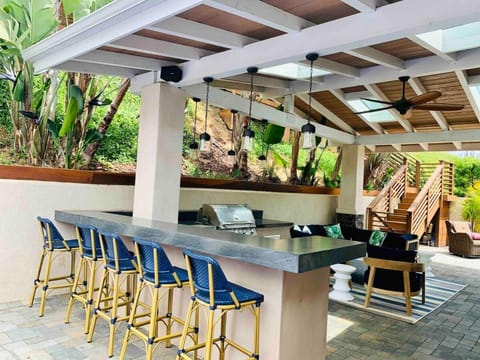 Patio, Seating area, Dining area, Garden view, Entertainment