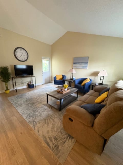 The Corner Cottage House in Palm Harbor