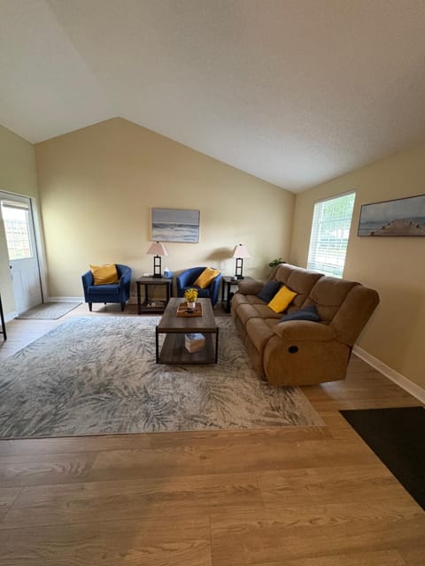 The Corner Cottage House in Palm Harbor