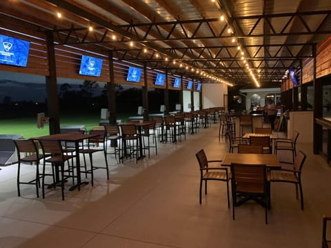 Disney & Legoland Retreat Family-Friendly Getaway NEWLY RENOVATED House in Haines City