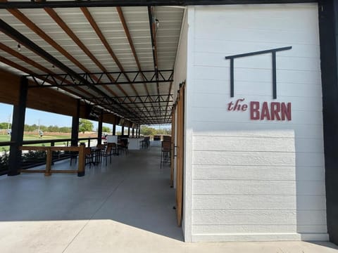 Disney & Legoland Retreat Family-Friendly Getaway NEWLY RENOVATED House in Haines City