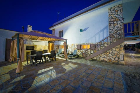 Property building, BBQ facilities