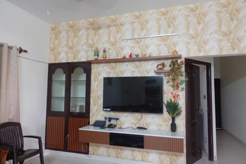 Communal lounge/ TV room, TV and multimedia, Evening entertainment