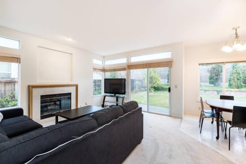 Affordable Dorm SSF Hostel in Daly City