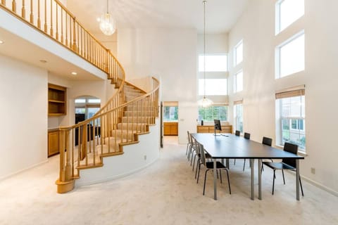 Affordable Dorm SSF Hostel in Daly City