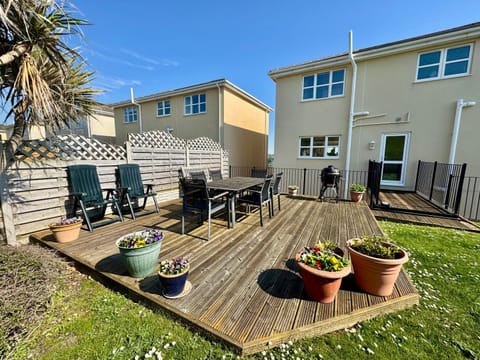 The Rise-5 Bed-4 Bath-Family-Beach-Home House in Trearddur Bay