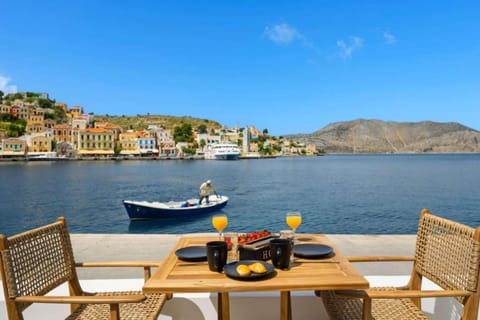 Dining area, City view, Sea view