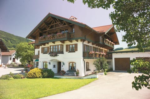 Ferienwohnungen Beim Zellerbäck inkl. Chiemgaukarte Apartment in Ruhpolding