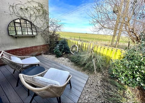 Patio, View (from property/room), Balcony/Terrace