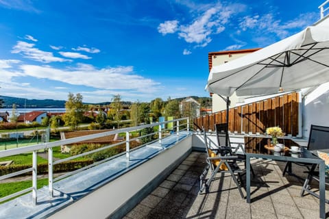 View (from property/room), Lake view