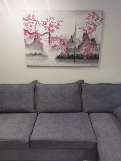 70m 2BR bright luxury apt Apartment in Kallithea