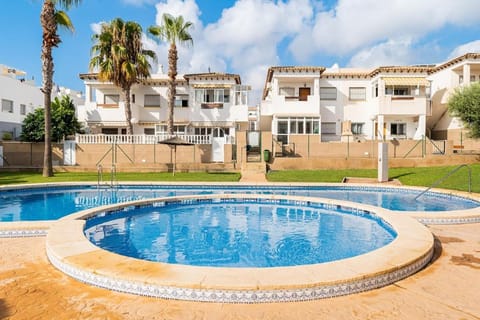 Property building, Pool view