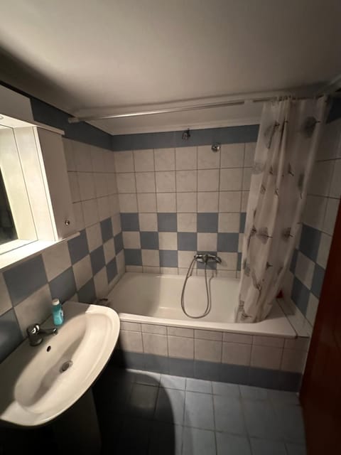 Athina Apartment in Nea Peramos