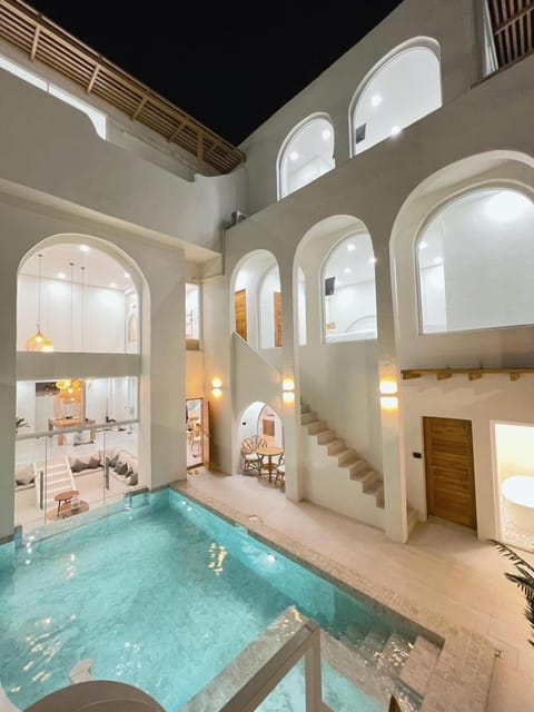 Pool view, Swimming pool