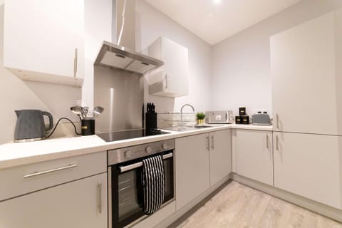 Convenient 2 Bed Apartment in Waterloo Liverpool Apartment in England