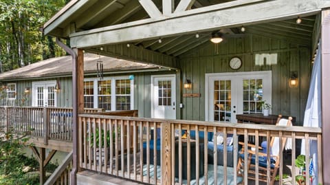 Hick's Lakehouse House in Highlands