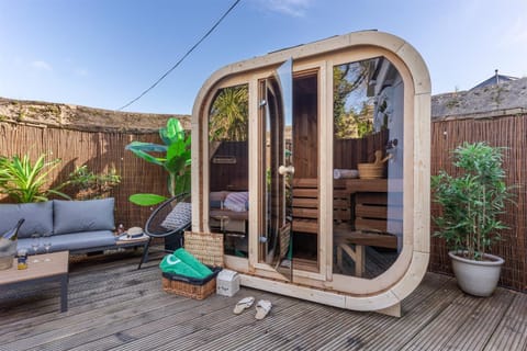 Garden, Sauna, Sauna