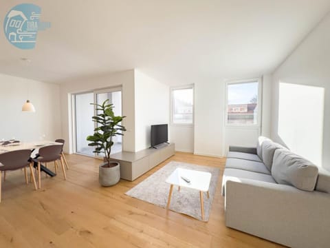 Blue Life 1b Tirabora Short Rent Apartment in Trieste