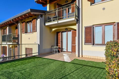 Property building, Day, Garden, View (from property/room), Garden view